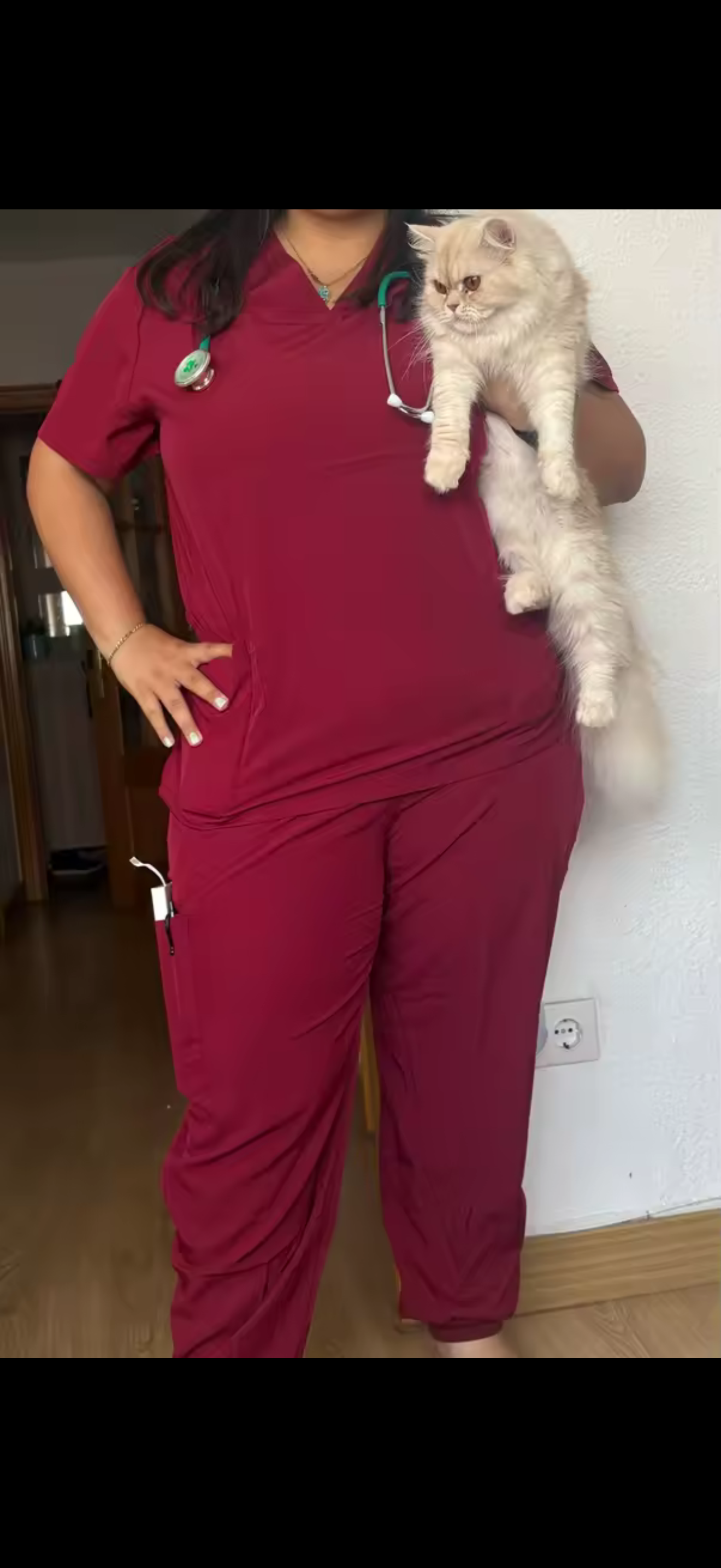 MedMuse Comfort Scrubs – Lightweight & Flexible Fit ✨